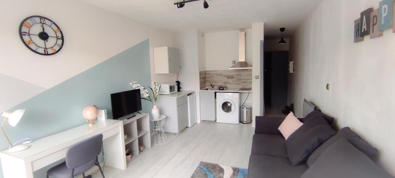 Studio 26M2 Centre Ville Renove Avec Parking Prive La Grande-Motte Exterior foto